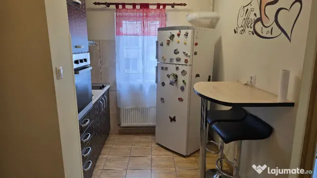 Inchiriez garsoniera decomandata in Deva, strada Zamfirescu, etaj 2,