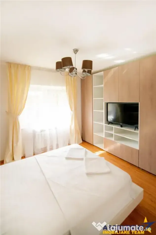Apartament luminos cu 2 camere decomandate, Rasnov, Brasov.