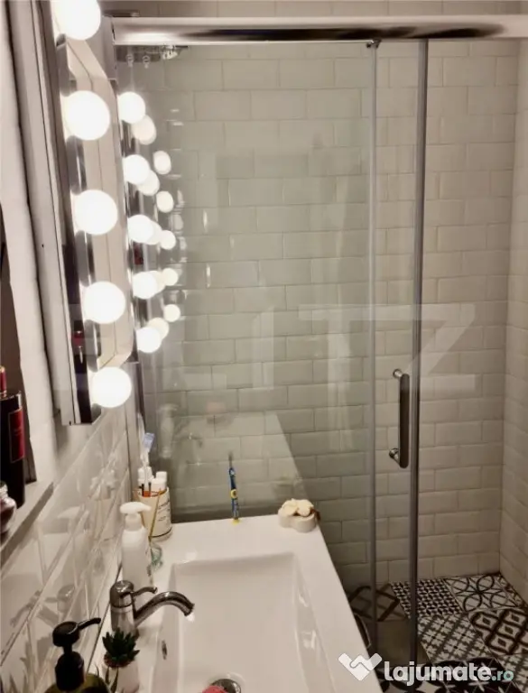 Apartament cu 3 camere, 66 mp - zona Bucovina