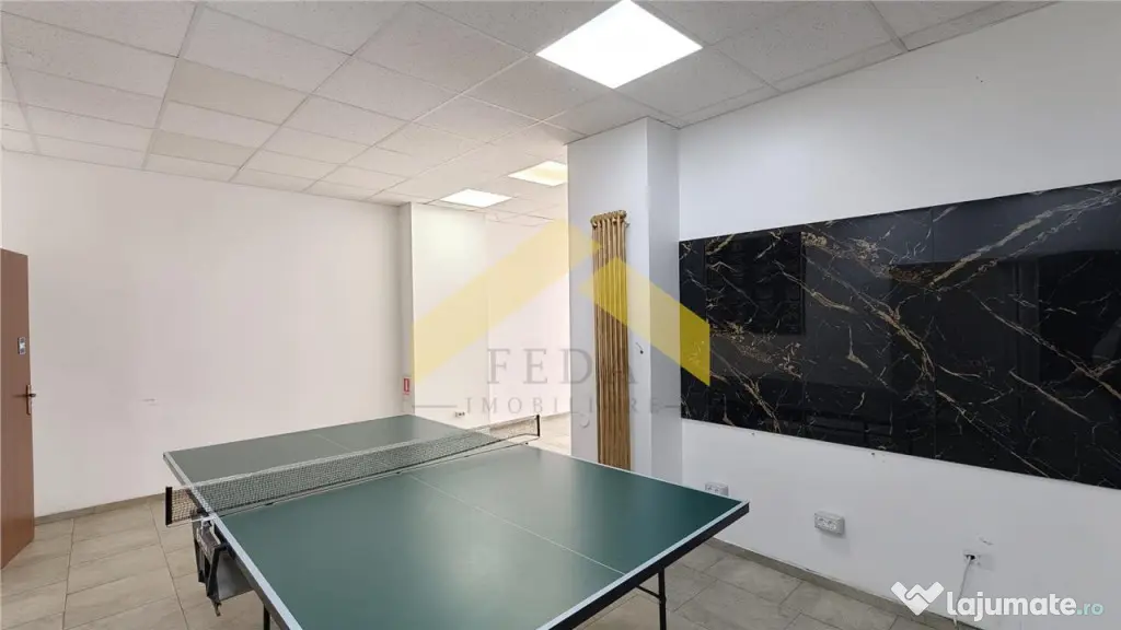 Spatiu comercial de inchiriat centrul orasului Ineu