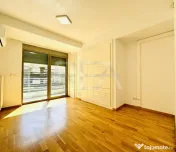 Apartament cu promenada la lac, parcare si boxa incluse 