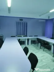 Vând mobilier sală de conferințe