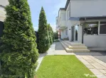 Rar pe piață: apartament la vilă, curte exclusivă de ...