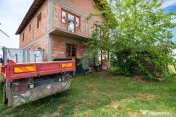 Casă / Vilă nouă de vânzare, la roșu, 5 camere, 225m... 