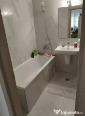 Apartament 2 camere, decomandat - zona Tractorul 