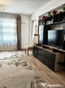 Apartament 2 camere, decomandat - zona Tractorul