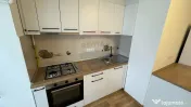DE INCHIRIAT: Apartament cu 2 camere zona Hotel Europa 