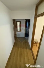 DE INCHIRIAT: Apartament cu 2 camere zona Hotel Europa 