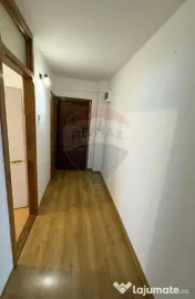 DE INCHIRIAT: Apartament cu 2 camere zona Hotel Europa 