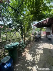 Casă cu teren 468 mp și deschidere la 2 străzi asfaltate, 