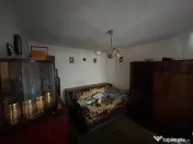 Casă cu teren 468 mp și deschidere la 2 străzi asfaltate, 