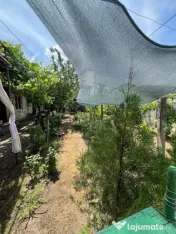 Casă cu teren 468 mp și deschidere la 2 străzi asfaltate, 