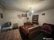 Casă cu teren 468 mp și deschidere la 2 străzi asfaltate, 