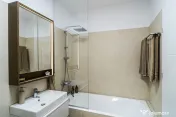 Plaza Mall- Lujerului, 2 camere, decomandat, 60 mp, etaj ... 
