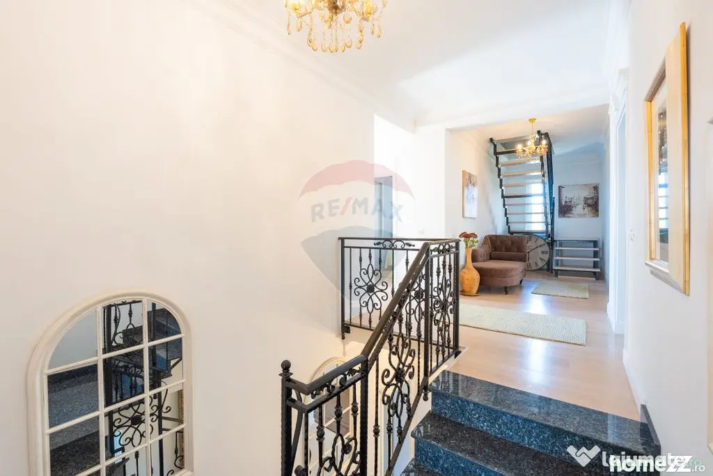 Casă de Lux de vânzare| Trivale- Pitești| 378mp Sdc| T...