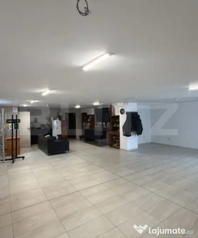 Spatiu comercial versatil, 120 mp, 2 parcari, zona Plopilor