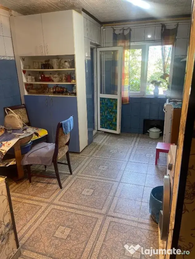 Apartament spațios 98,67 mp | 2 băi | 2 balcoane | etaj 1/2 | 1 Decemb