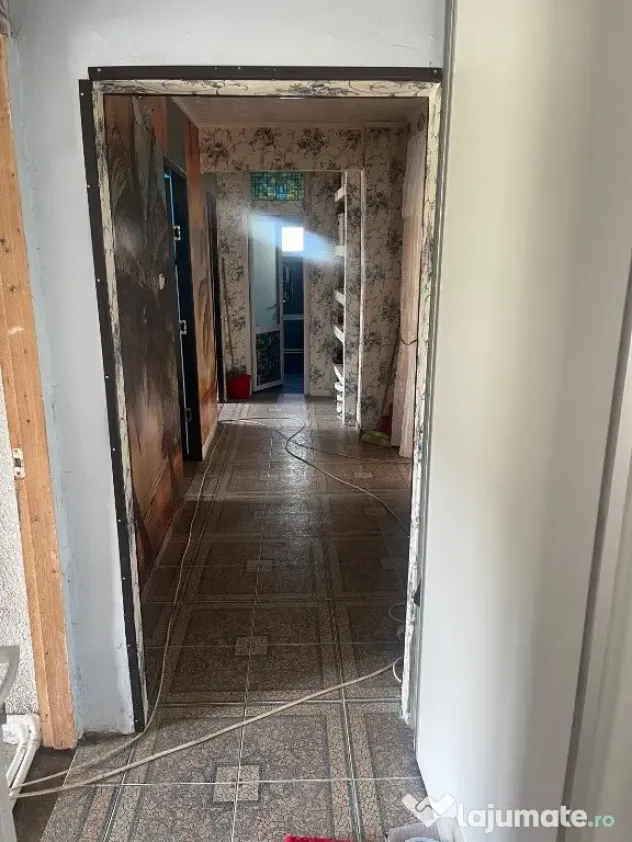 Apartament spațios 98,67 mp | 2 băi | 2 balcoane | etaj 1/2 | 1 Decemb