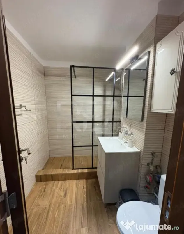 Apartament 2 Camere | Bloc 1984 | Renovat | Decomandat