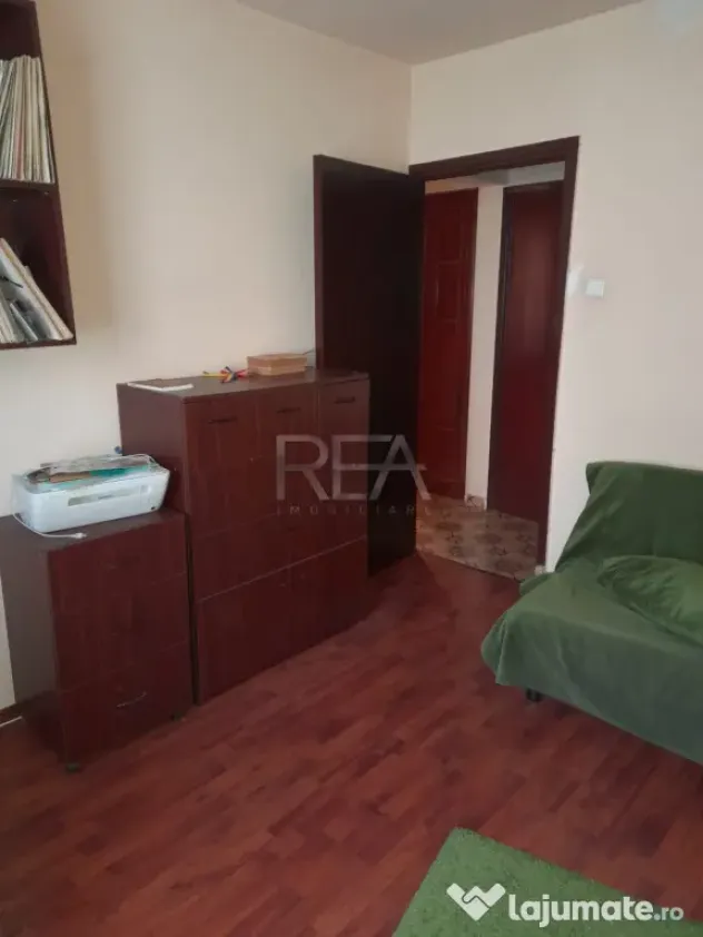 3 camere 3/8, 70mp, bloc 1982-Ghencea