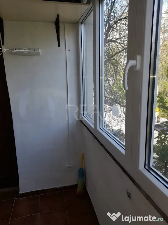 3 camere 3/8, 70mp, bloc 1982-Ghencea