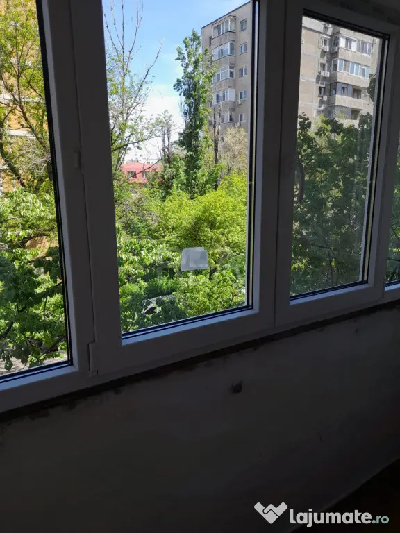 3 camere 3/8, 70mp, bloc 1982-Ghencea