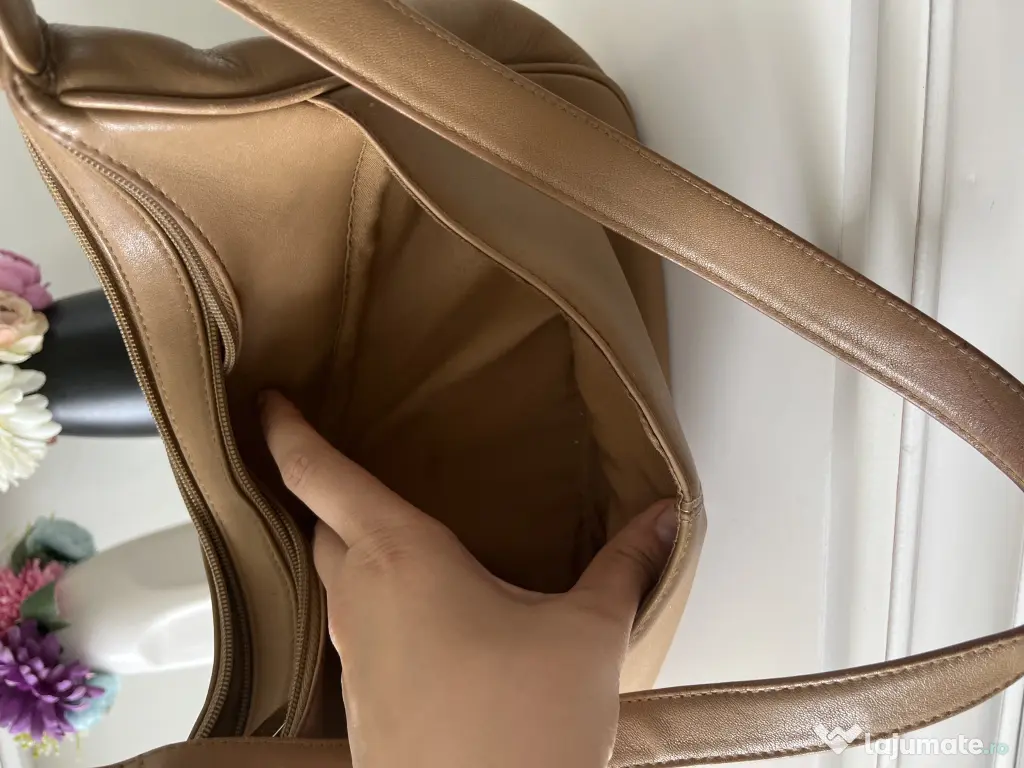 Geanta aigner piele