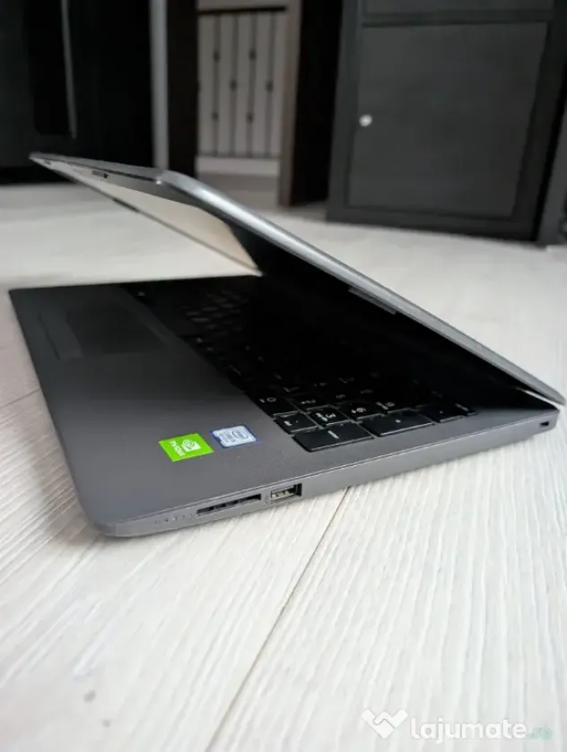 Laptop HP bun