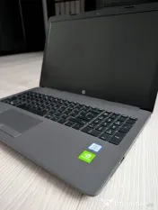 Laptop HP bun