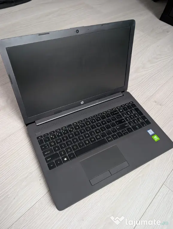 Laptop HP bun