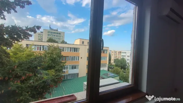 Vând apartament 2 camere, central