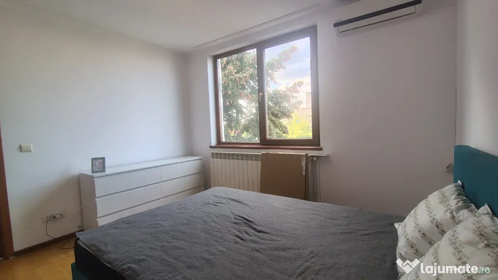 Vând apartament 2 camere, central