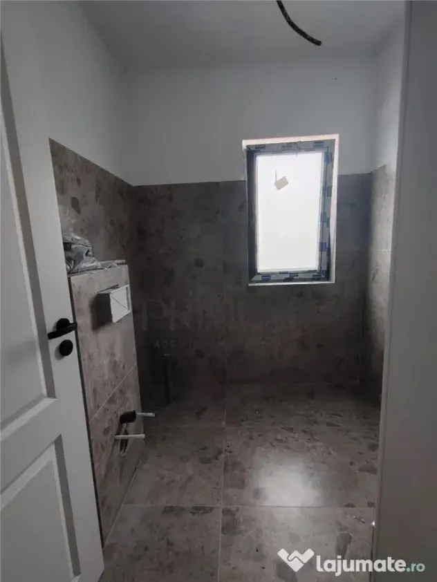 Duplex superb - zona excelenta la 4 benzi - spatii generoase