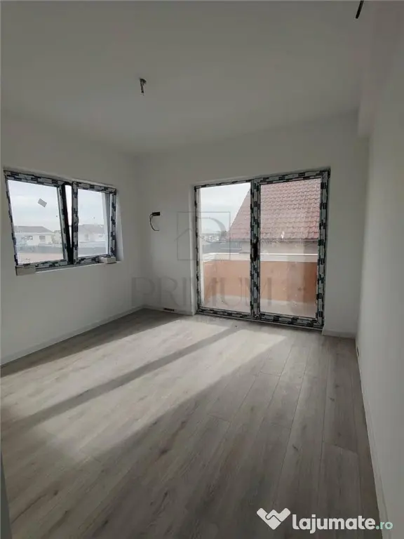 Duplex superb - zona excelenta la 4 benzi - spatii generoase