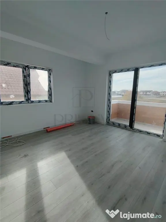 Duplex superb - zona excelenta la 4 benzi - spatii generoase