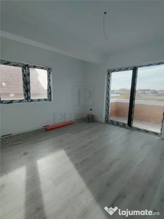 Duplex superb - zona excelenta la 4 benzi - spatii generoase