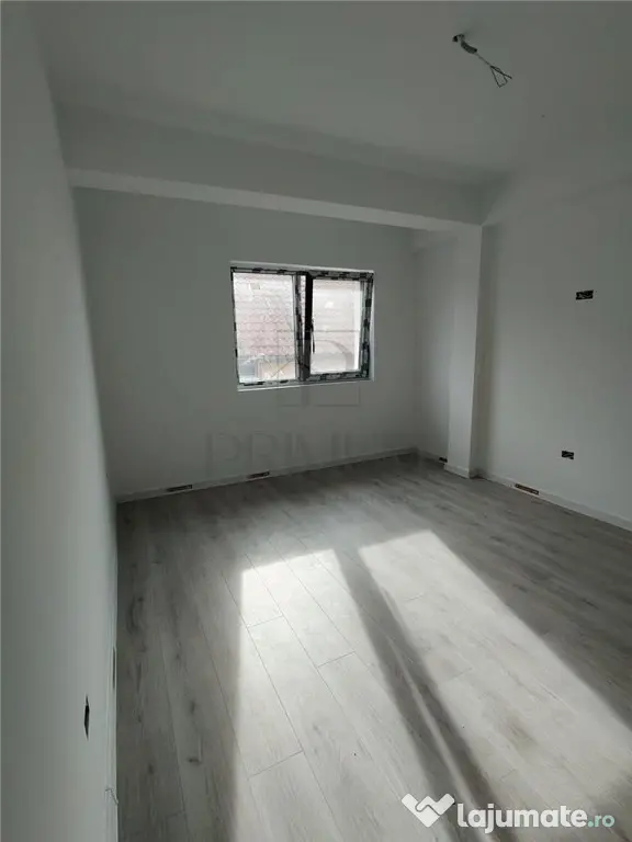 Duplex superb - zona excelenta la 4 benzi - spatii generoase