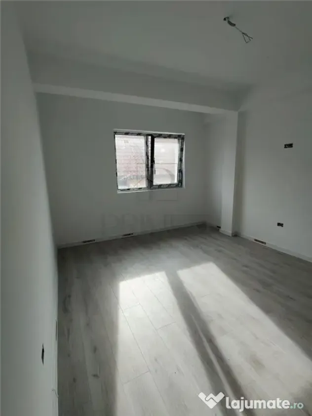 Duplex superb - zona excelenta la 4 benzi - spatii generoase