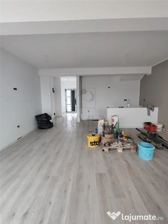 Duplex superb - zona excelenta la 4 benzi - spatii generoase