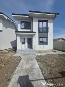 DUPLEX INDIVIDUAL - Despartit prin camera Tehnica - bucat