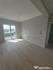 DUPLEX INDIVIDUAL - Despartit prin camera Tehnica - bucat