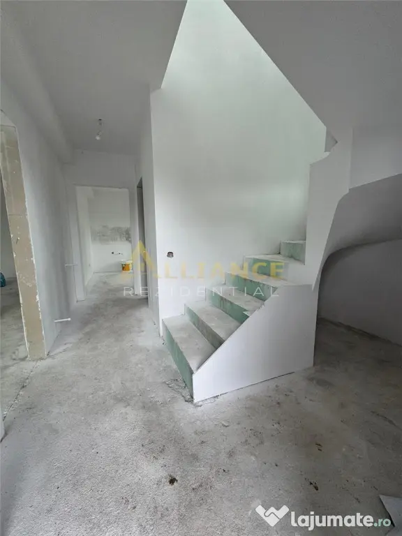 Vila P 1 cu 4 camere - 2 bai { Popesti Leordeni }