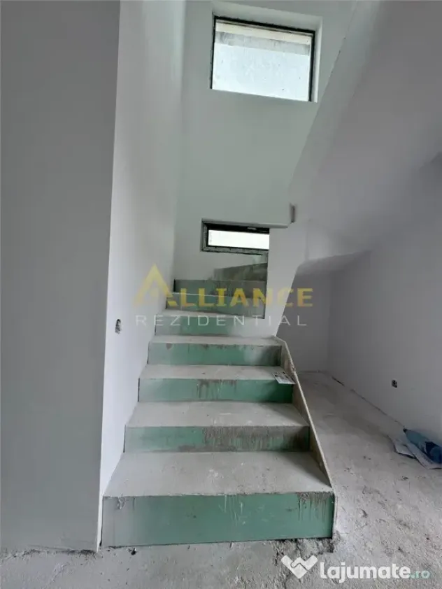 Vila P 1 cu 4 camere - 2 bai { Popesti Leordeni }