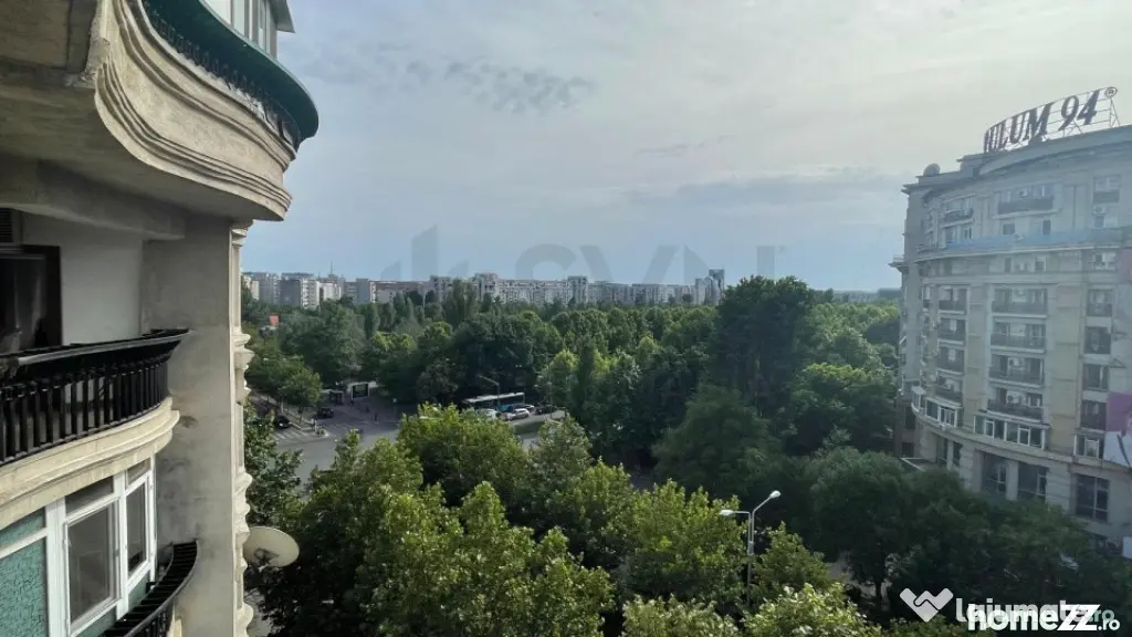 Unirii - Doua apartamente lipite 299 mp