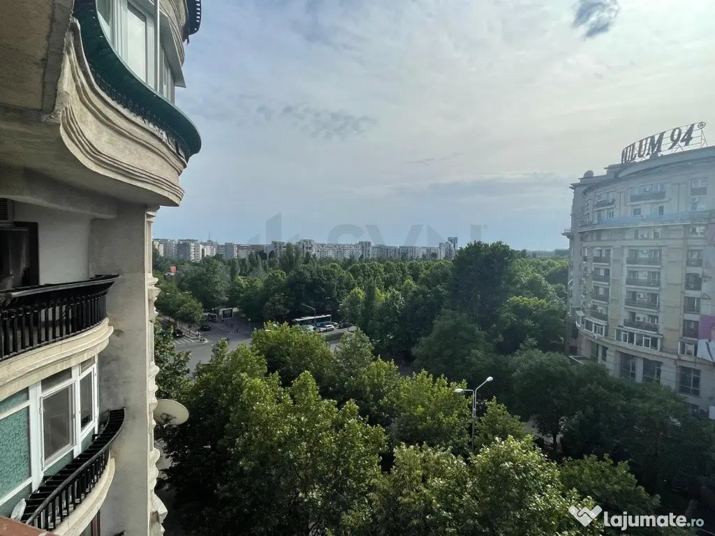 Unirii - Doua apartamente lipite 299 mp