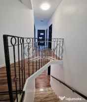 Casa pentru activitati de birouri in zona Mercedes-Benz 