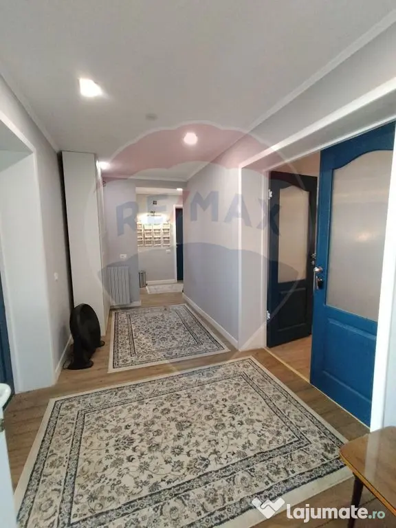 Vilă 328 mp;Teren 982 mp - Sediu firmă/clinică/grădin...
