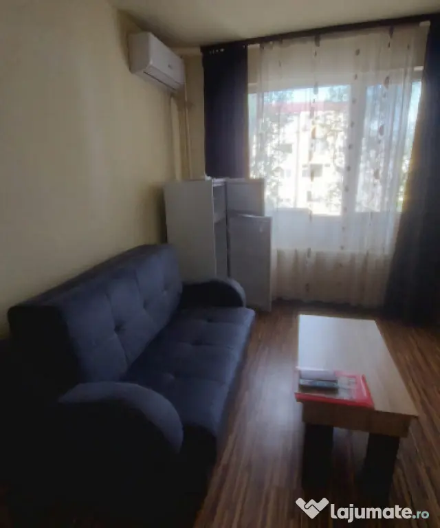 Garsoniera de vanzare in zona Far
