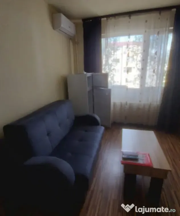 Garsoniera de vanzare in zona Far
