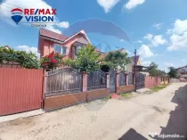 Casă / Vilă cu 4 camere de vânzare în zona Brestei